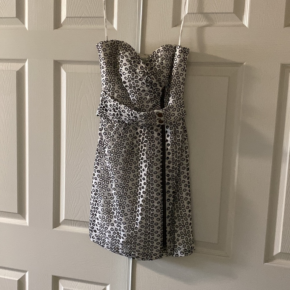 Guess Los Angeles, Black and white strapless dress
